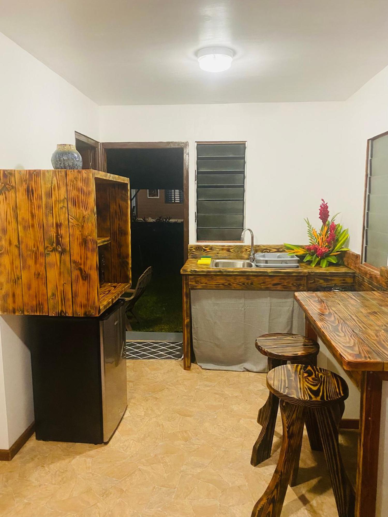 Huahine Serenity Cottage Maroe Exterior photo